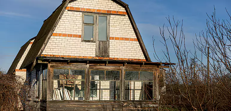 Own a Rental in Disrepair? We’ll Take It Off Your Hands in Paradise